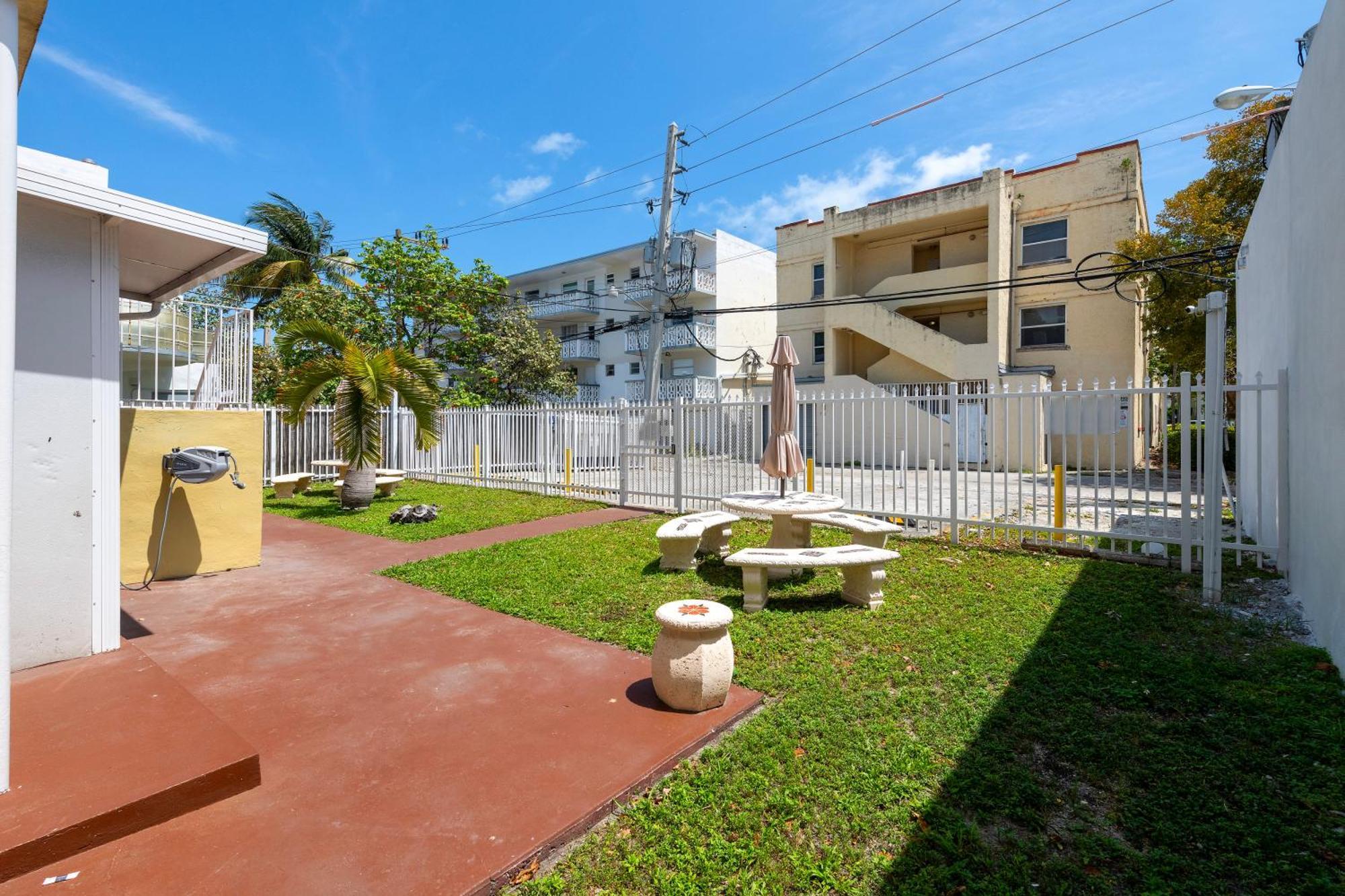 Apartamento Sunnys Days 5Th St Miami Beach Exterior foto